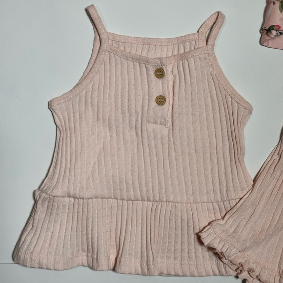 NWT Baby Girls’ Blush Pink Ribbed Ruffle Tank Top & Shorts Set Size 9-12M - Picture 3 of 7